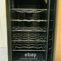 Baumatic BW18BL Wine Storage Cooler Freestanding Mini Fridge 18 Bottle 48L