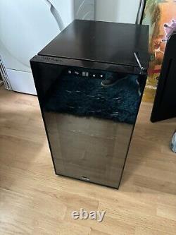 Sealey Baridi 12 Bottle Wine Fridge with Digital Touch Screen Controls & LED